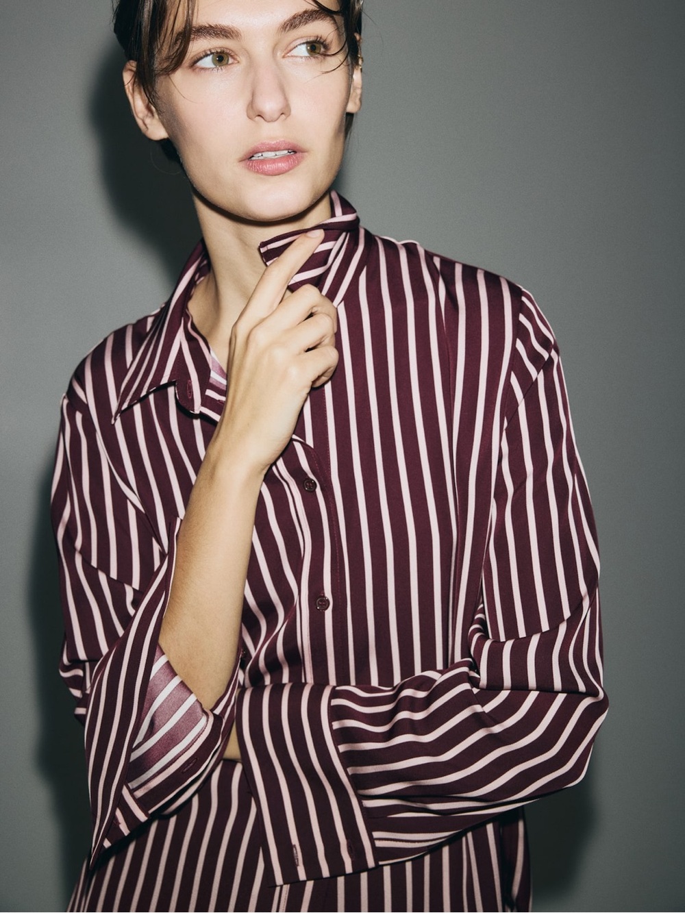 [H&M] Burgundy/Pink Striped Button Down
